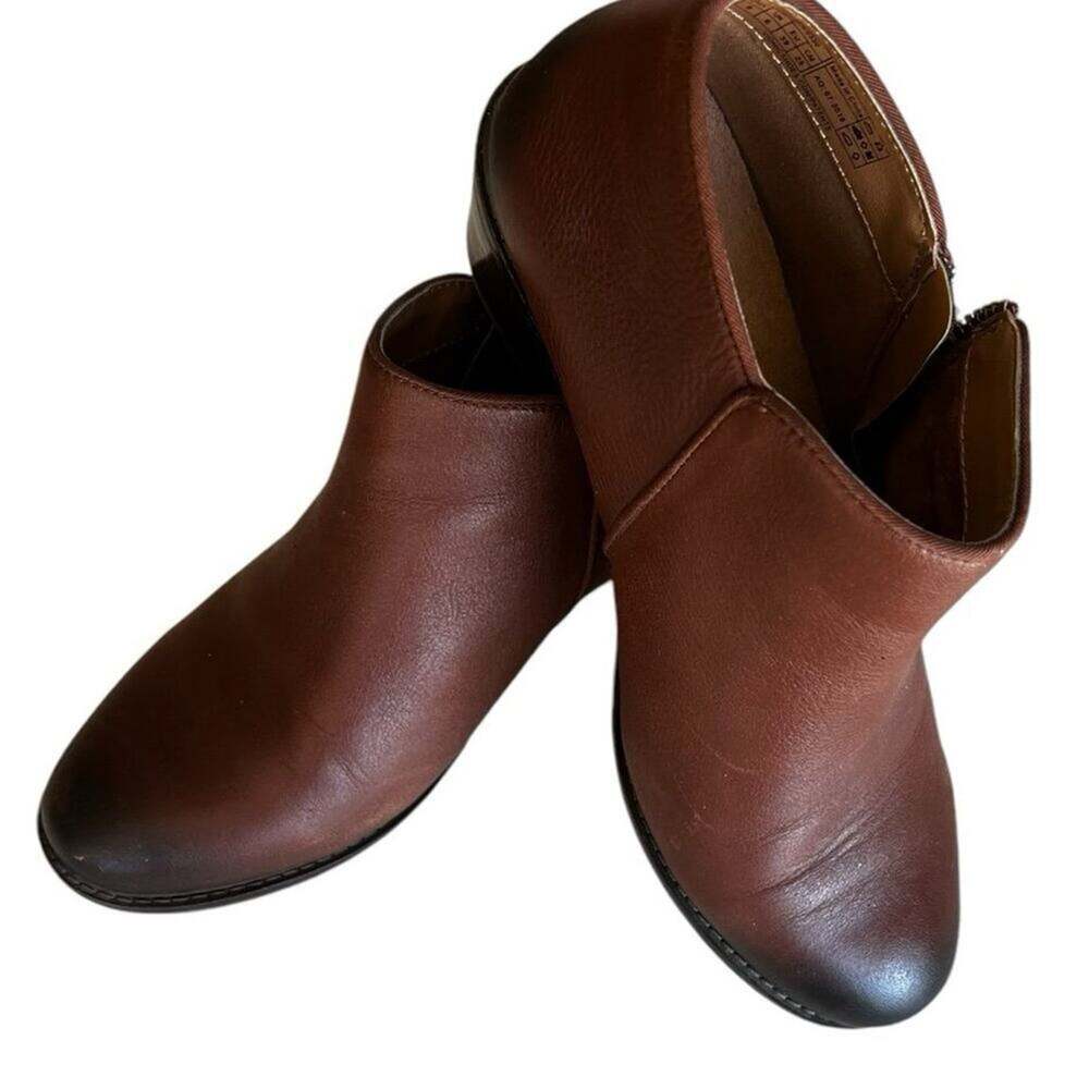 Vionic Brown Leather Ankle Boots with Zippers, Women's sizer 8